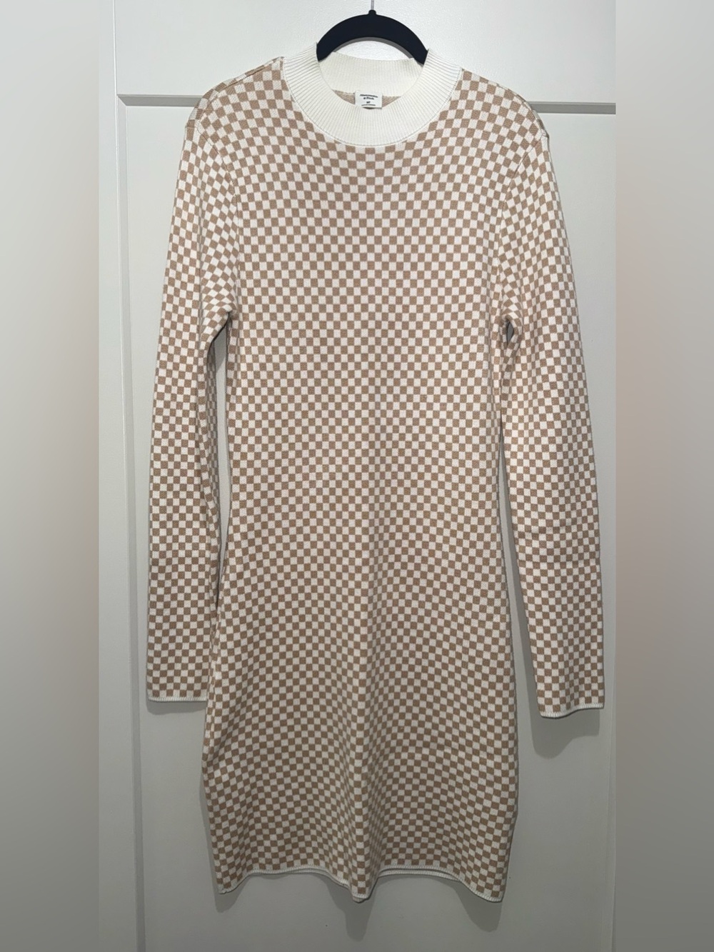 Abercrombie and Fitch Beige Checkered Knit Dress - Women